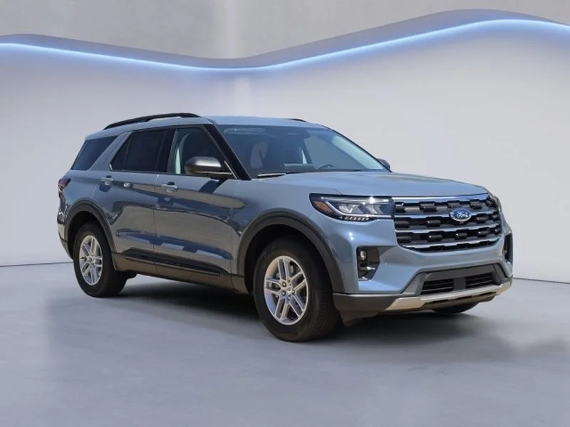 New 2026 Vapor Blue Metallic Ford Active image 2