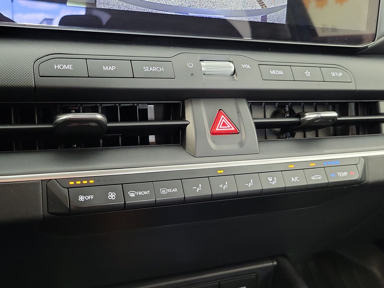 Used 2025 Blue Kia LXS image 18