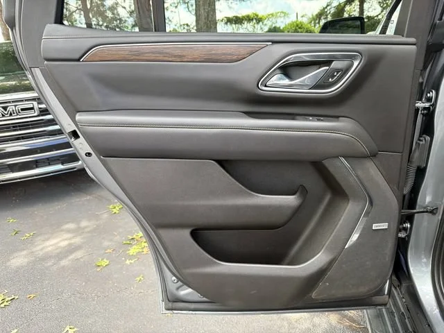 Used 2021 SATIN STEEL METALLIC Chevrolet Premier image 22