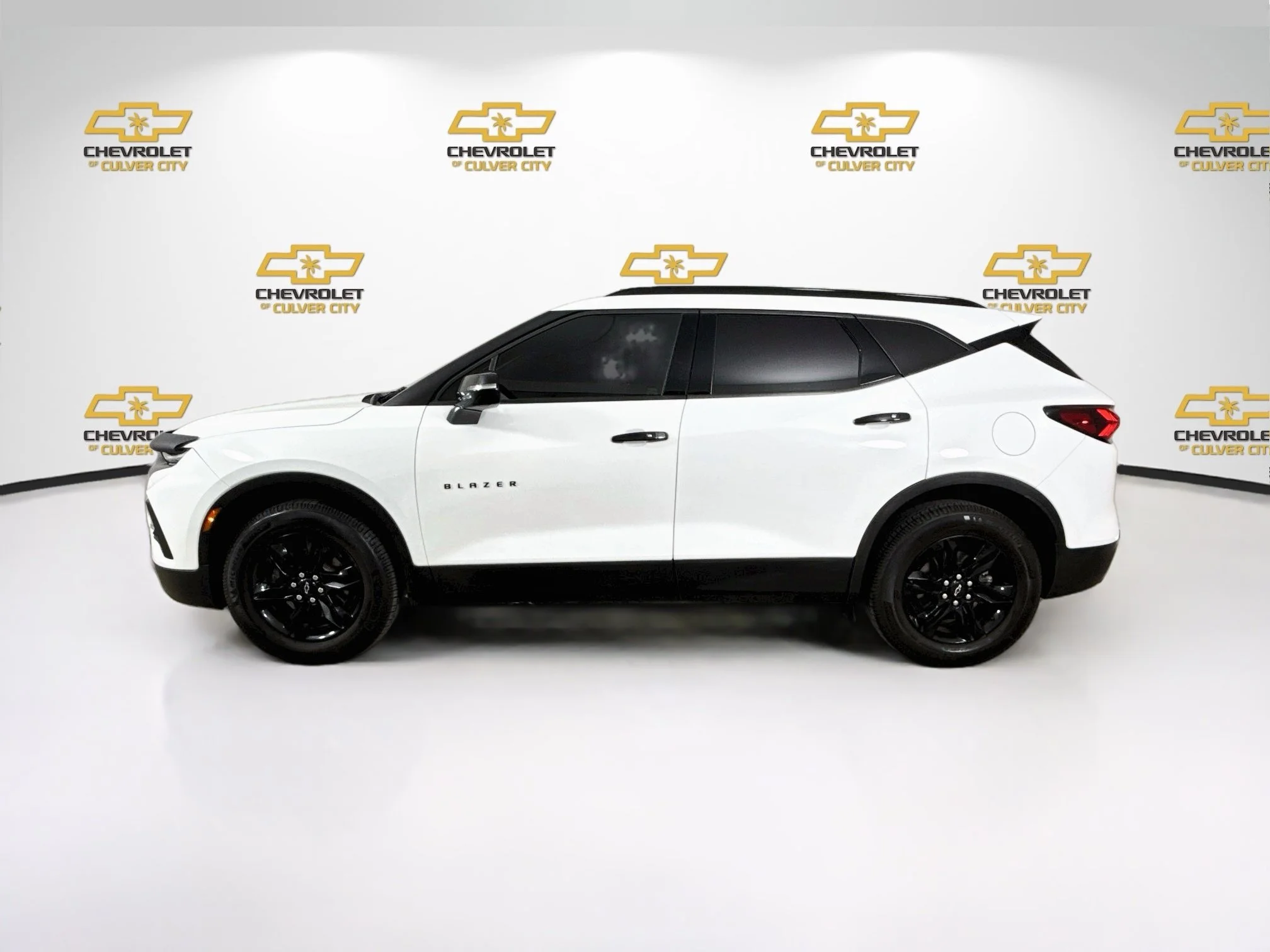 Used 2020 SUMMIT WHITE Chevrolet LT image 5