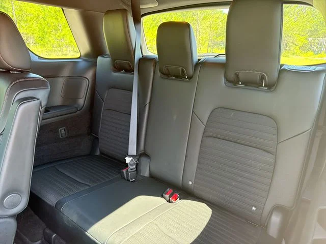 Used 2025 White Nissan Rock Creek image 25