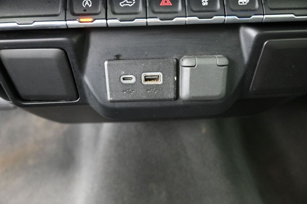 Used 2019 Red Chevrolet RST image 9