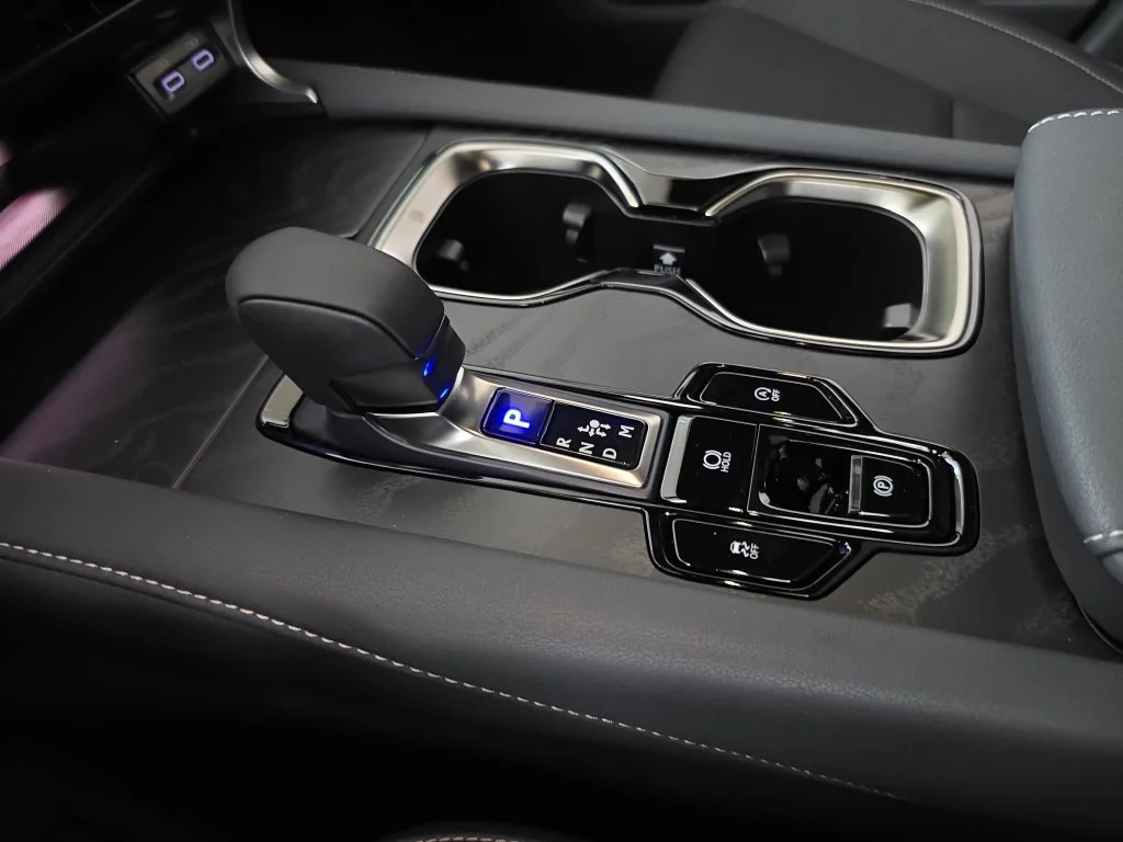 New 2026 Iridium Lexus PREMIUM PLUS image 22