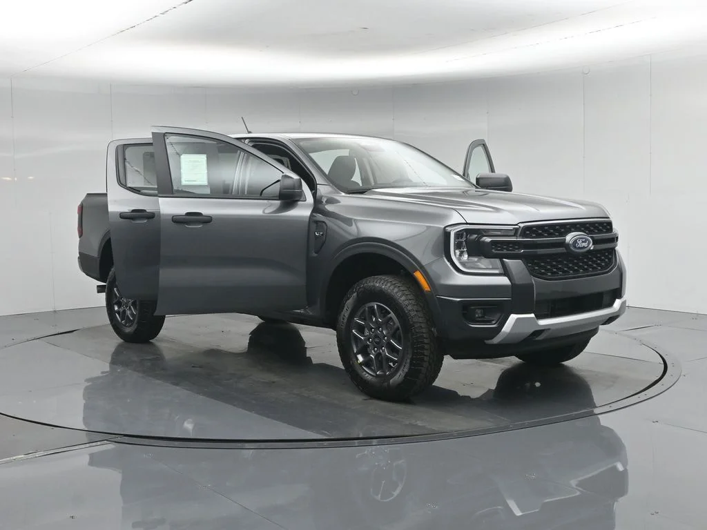 New 2026 Carbonized Gray Metallic Ford XLT image 29
