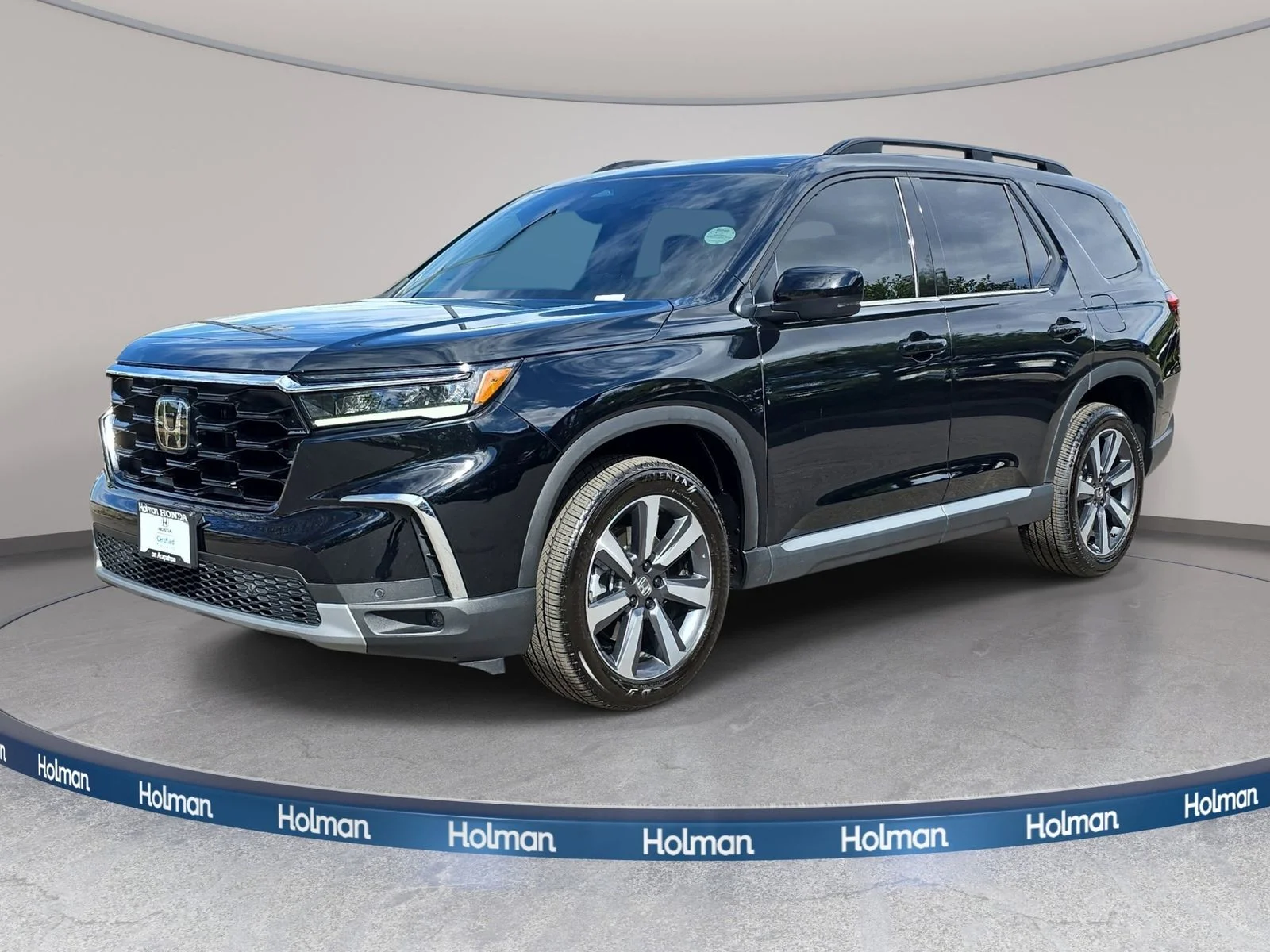 2025 Honda Pilot Touring AWD's photo