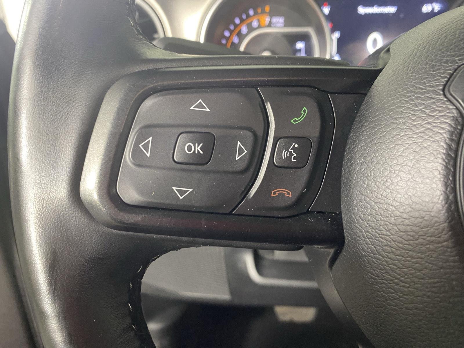Used 2020 Granite Crystal Metallic Clearcoat Jeep Willys image 14