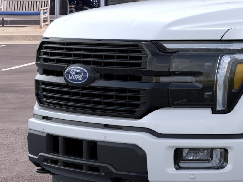 New 2026 Star White Metallic Tri-Coat Ford Platinum image 17
