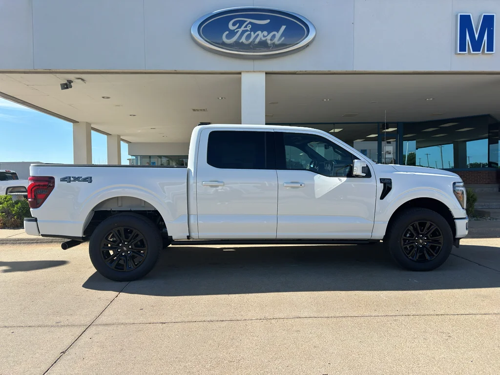 New 2026 Star White Metallic Tri-Coat Ford Platinum® image 7