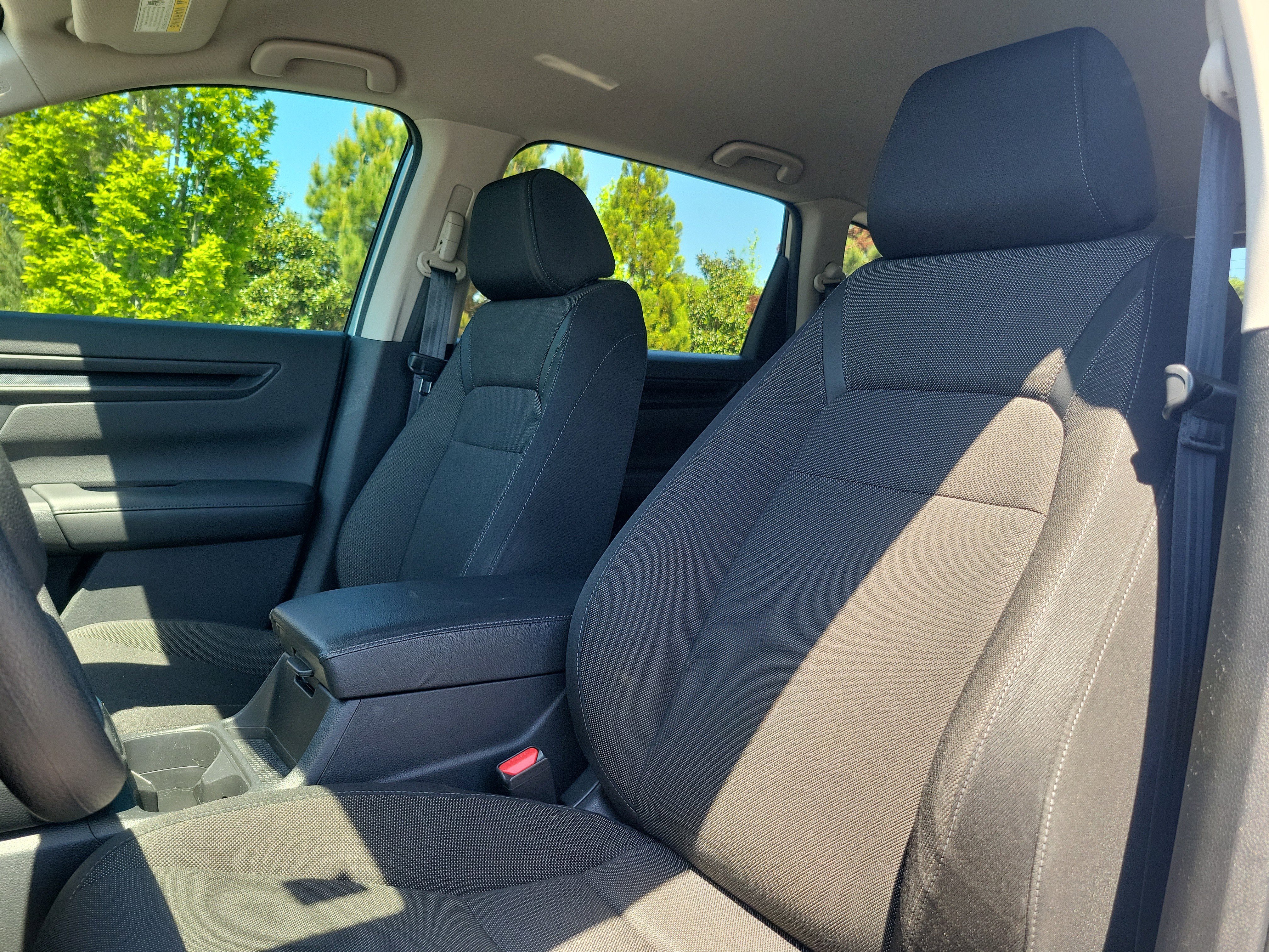 2025 Honda CR-V LX - Photo 41