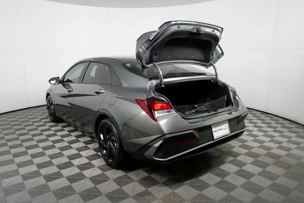 New 2026 Amazon Gray Hyundai SEL Sport image 9