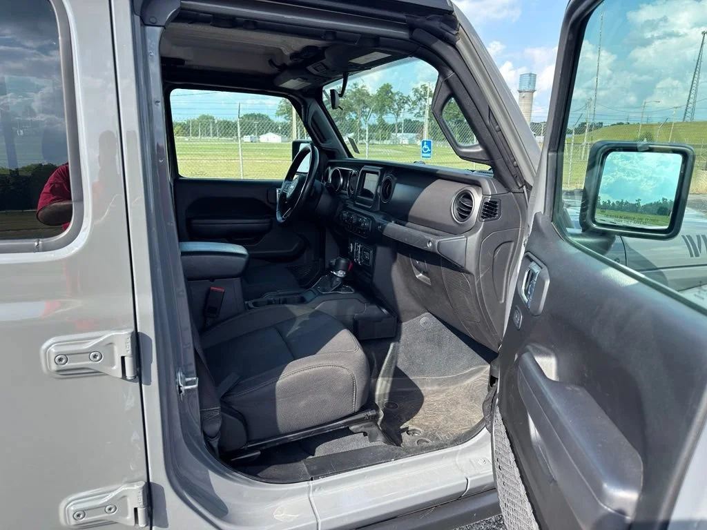 Used 2022 Gray Jeep Willys image 32