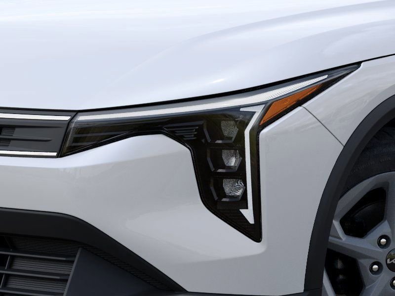 2025 Kia K4 LXS - Photo 10