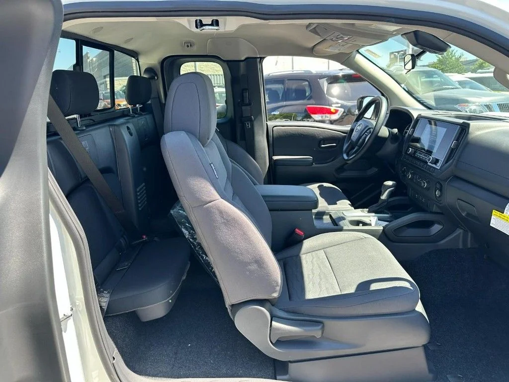 New 2026 Glacier White Nissan King Cab® S image 4