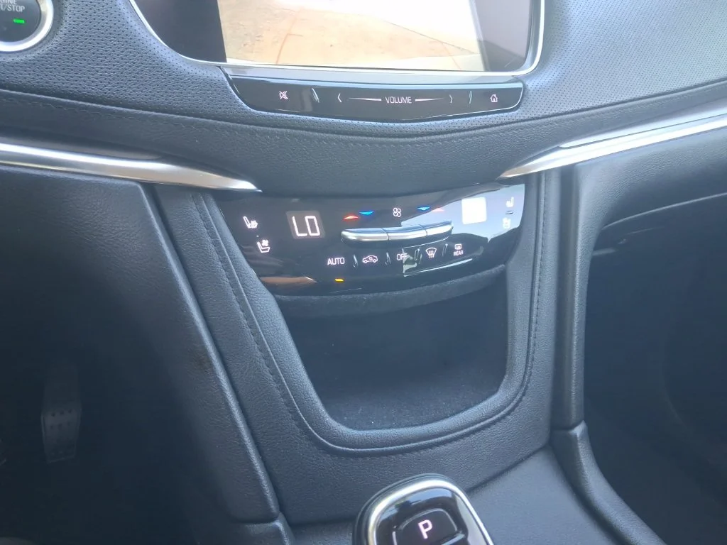 Used 2018 Silver Cadillac Premium Luxury image 31
