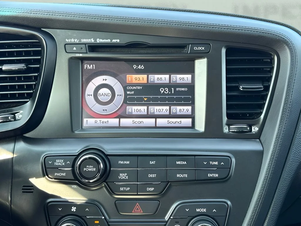 Used 2013 Silver Kia SX image 17
