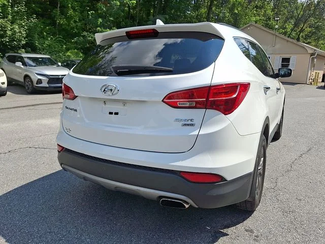 Used 2013 White Hyundai Base image 11