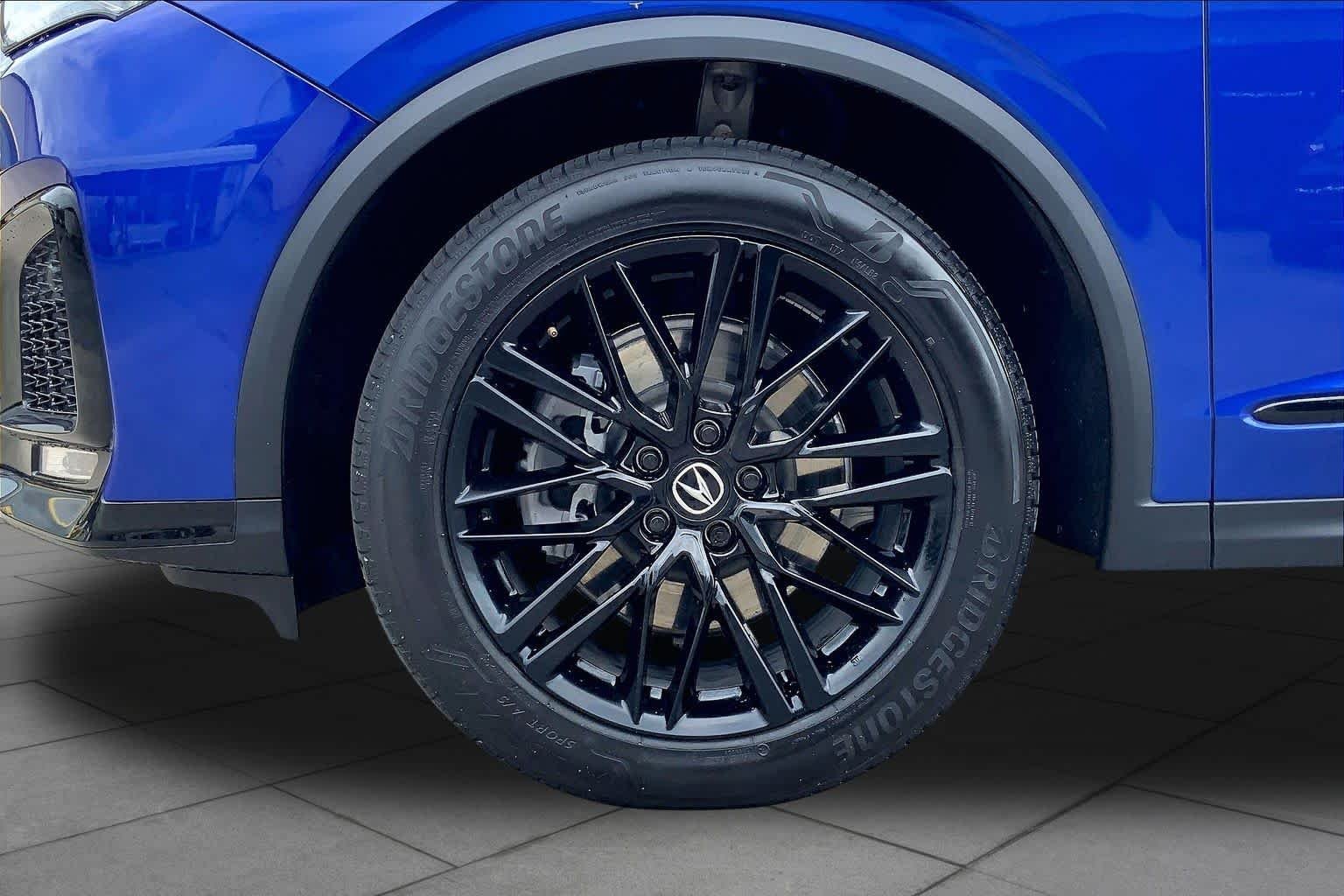 Used 2025 Apex Blue Pearl Acura w/A-Spec Advance Package image 11