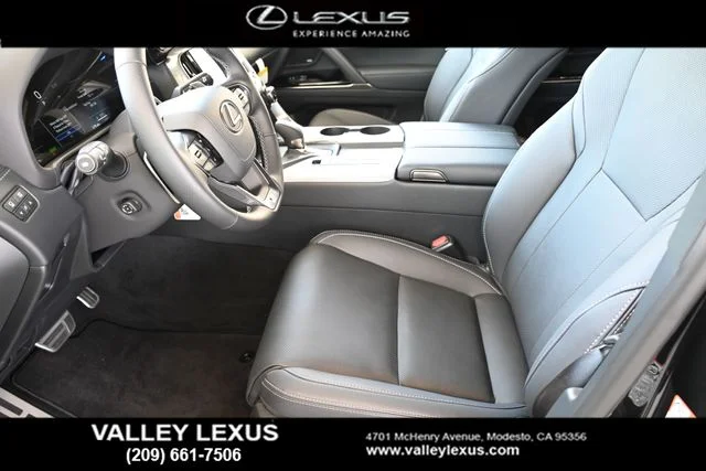 2026 Lexus LX 700h F-Sport - Photo 15