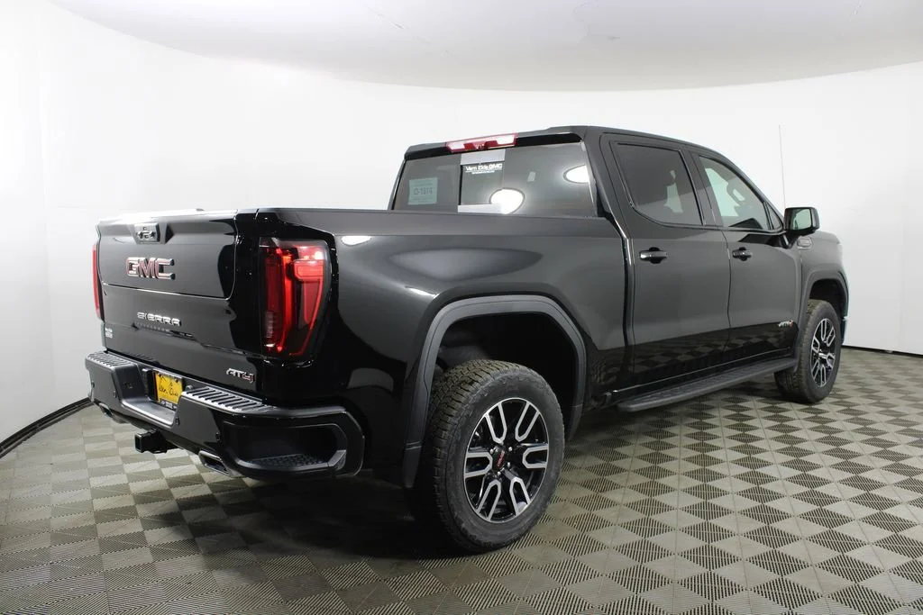 2026 GMC Sierra 1500 AT4 - Photo 5