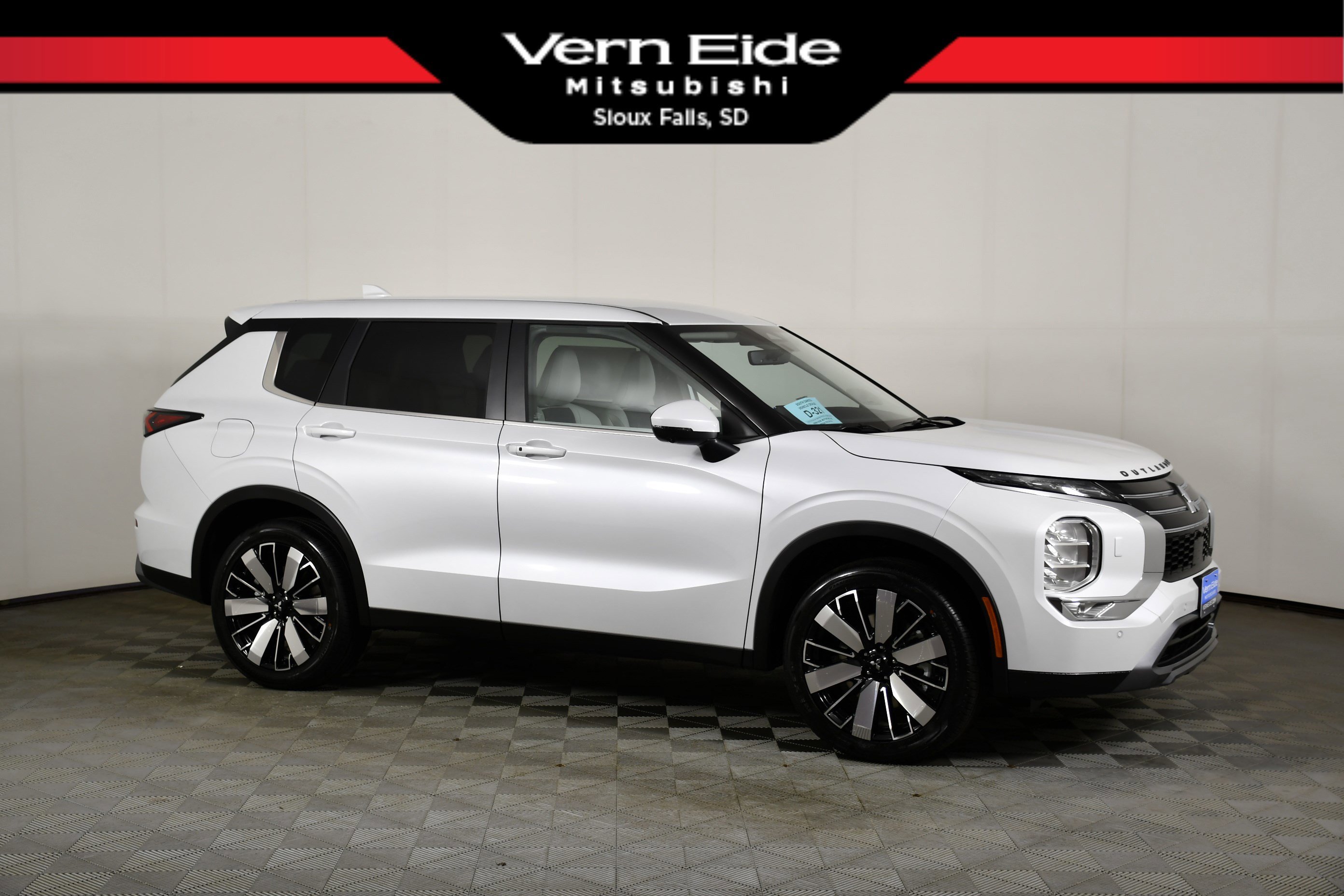 2026 Mitsubishi Outlander SE S-AWC's photo