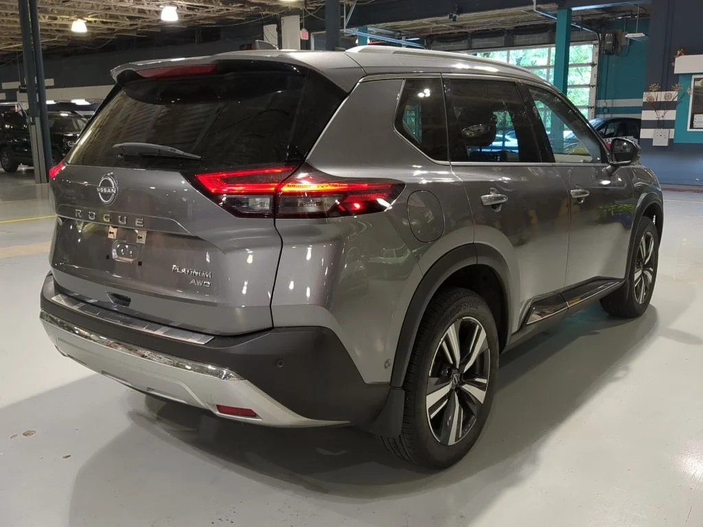 2022 Nissan Rogue Platinum - Photo 8