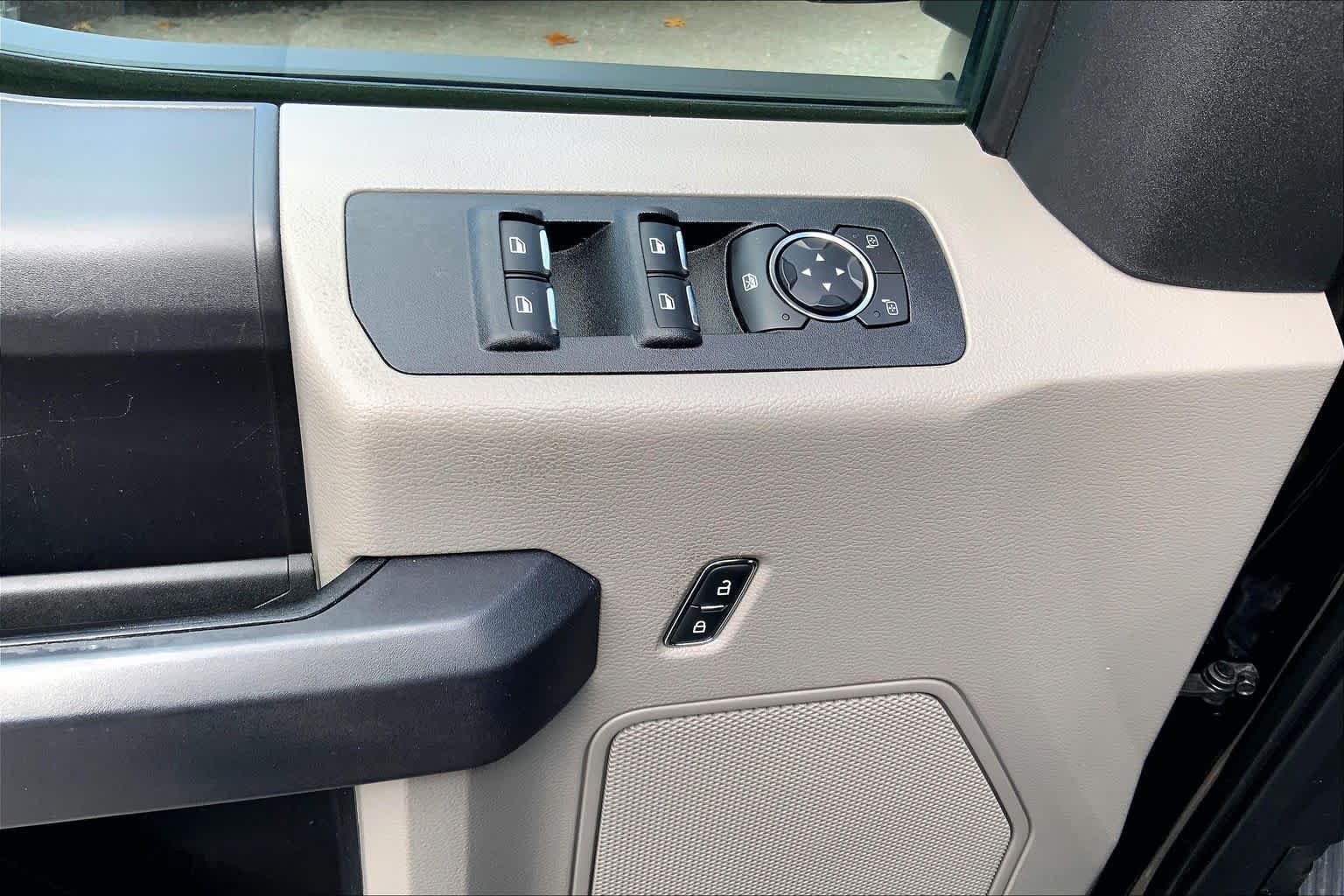 Used 2020 Agate Black Metallic Ford XL image 36