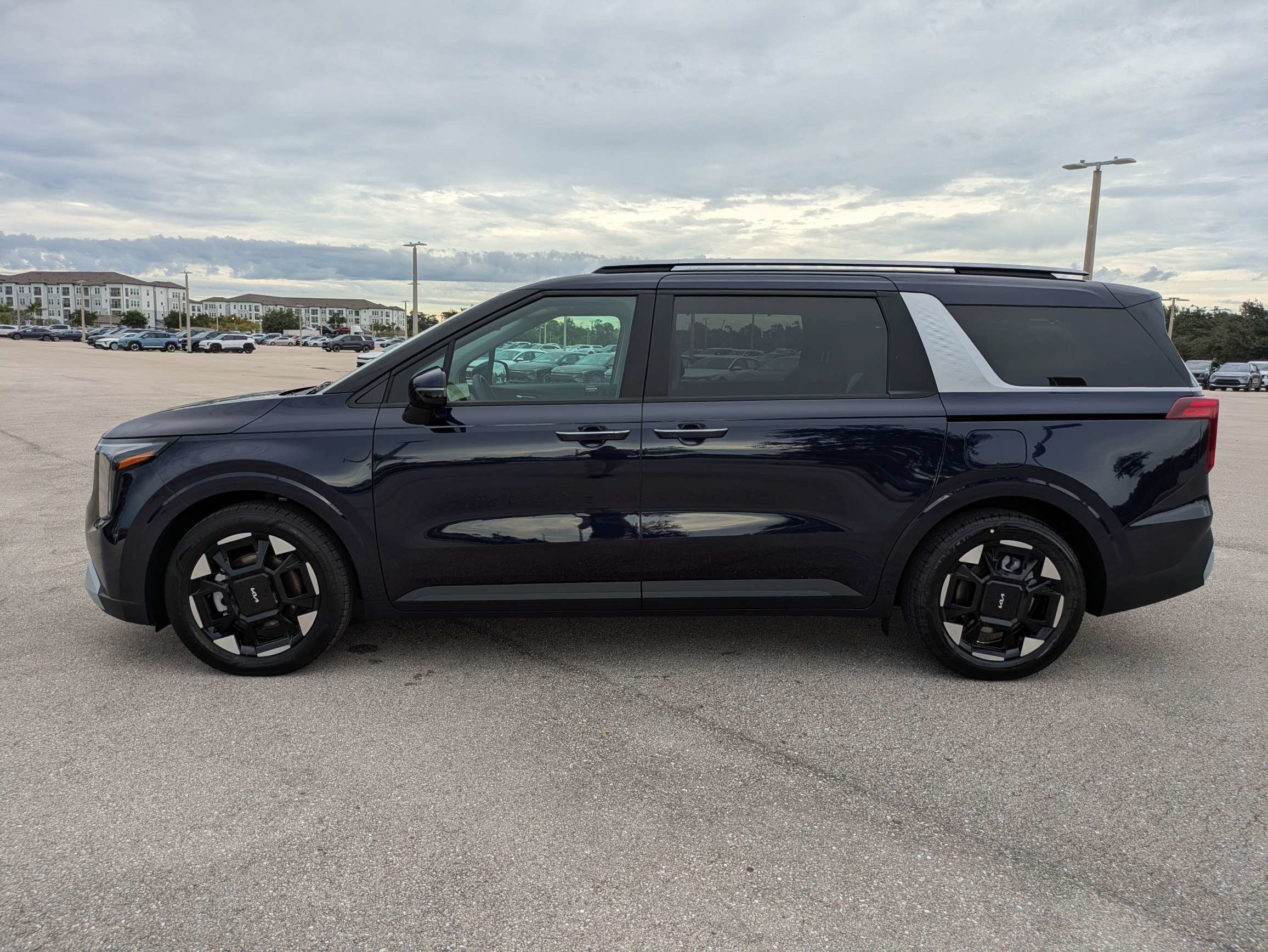 Used 2026 Deep Chroma Blue Kia EX image 7