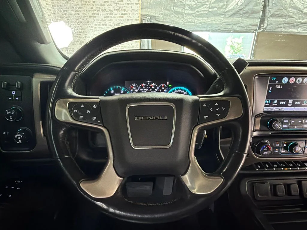 Used 2018 Quicksilver Metallic GMC Denali image 15