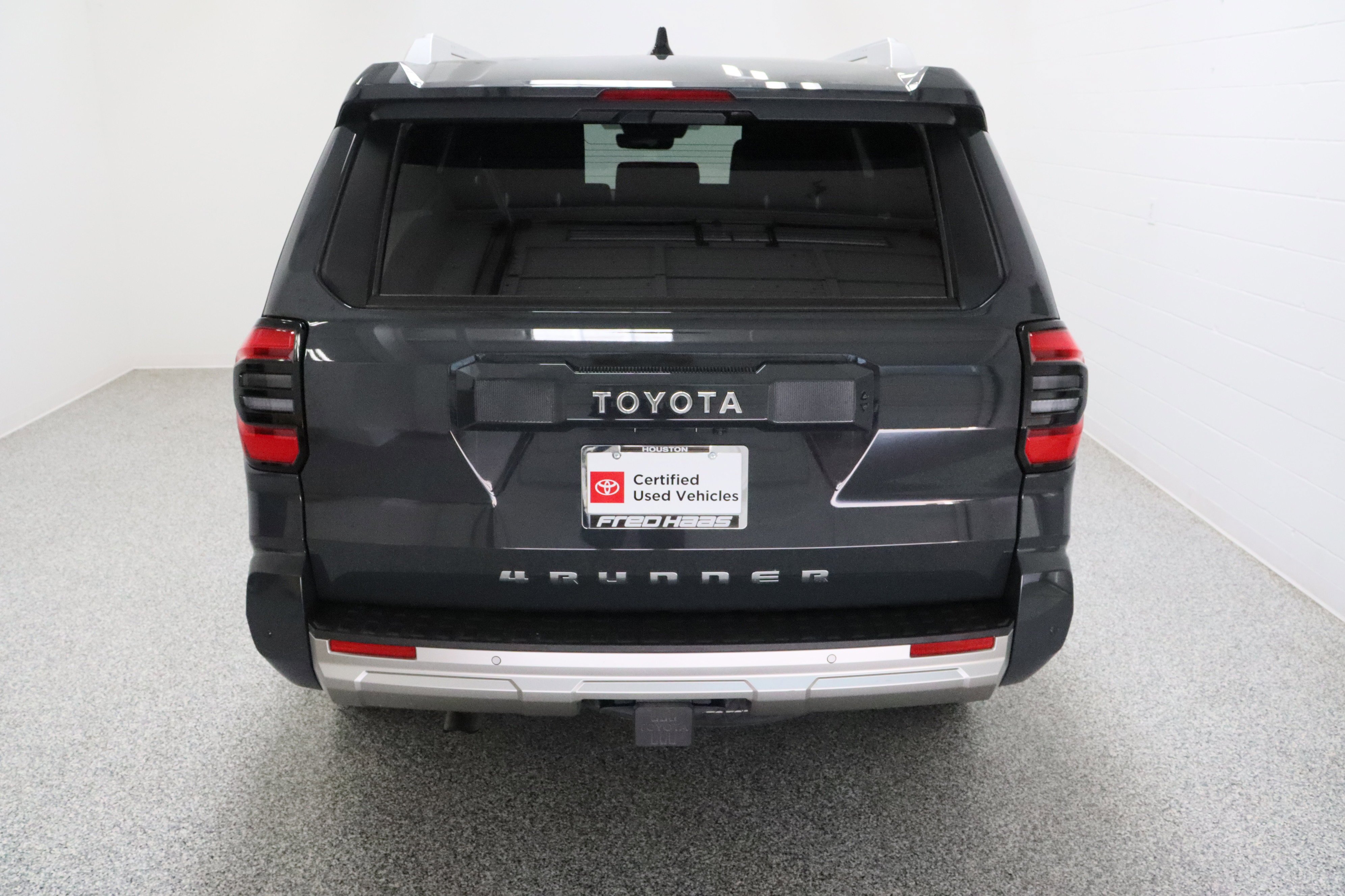 Used 2025 Underground Toyota Limited 2.4T image 8