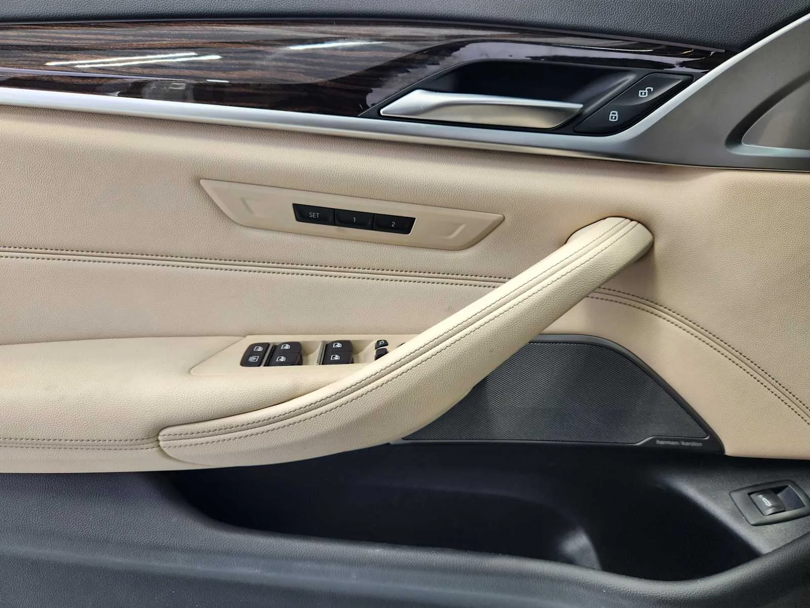 Certified Used 2023 Mineral White Metallic BMW 530i image 15