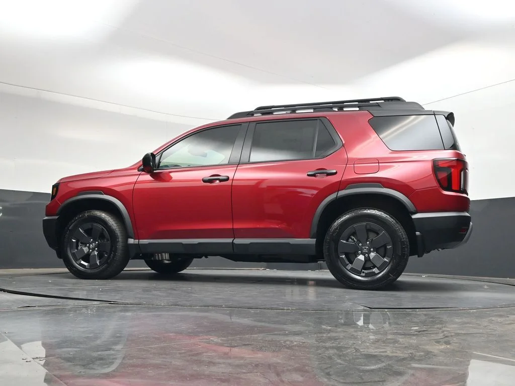 New 2026 Radiant Red Metallic II Honda RTL image 39