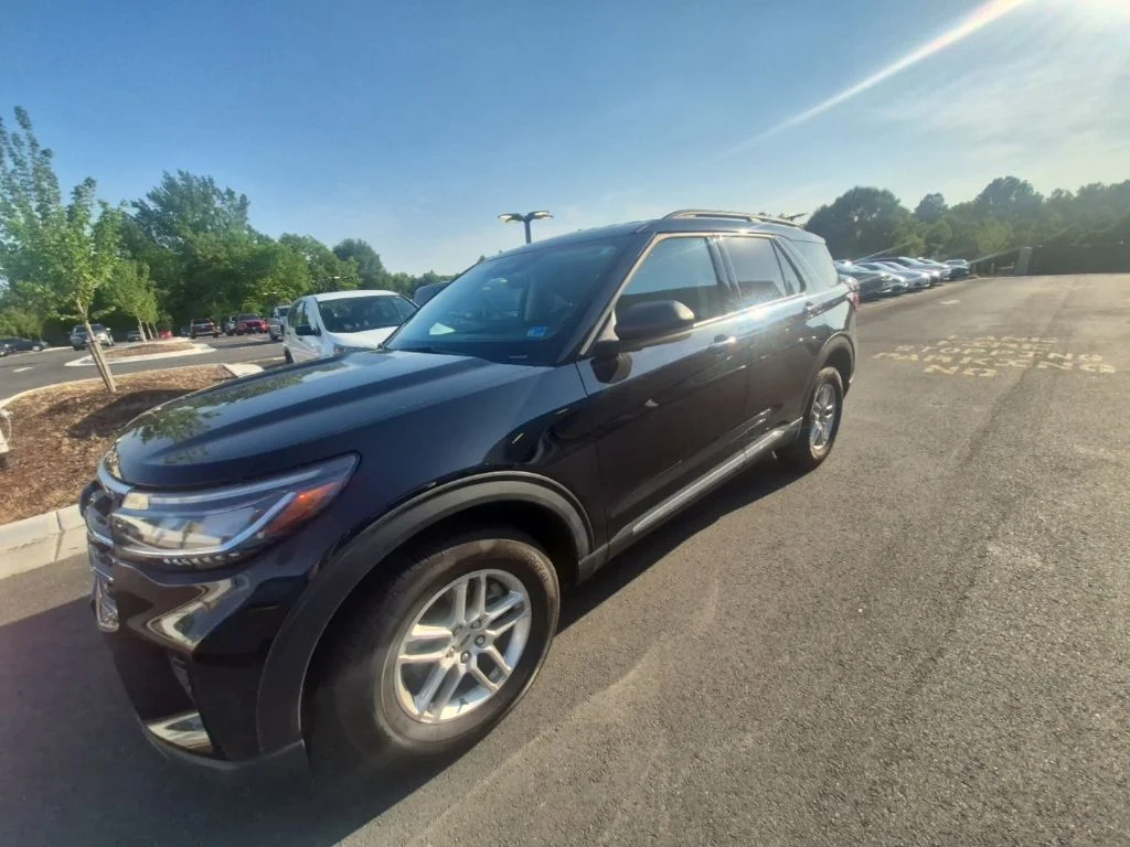 2025 Ford Explorer Active 4WD (PL535)'s photo