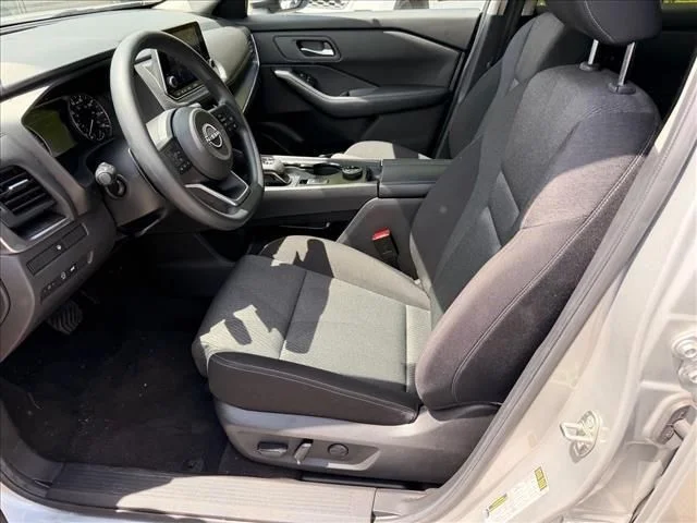 Used 2024 Silver Nissan SV image 12