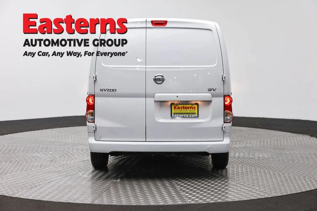 Used 2020 White Nissan SV image 6