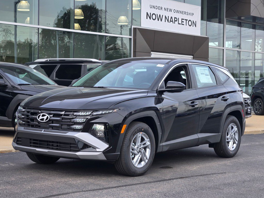 New 2026 Phantom Black Hyundai SE image 1