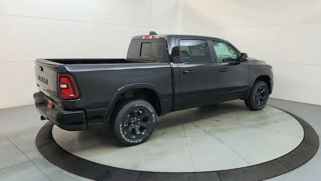 New 2026 Diamond Black Crystal Pearl-Coat Exterior Paint RAM Big Horn/Lone Star image 10