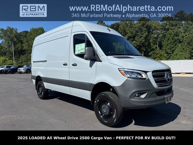 2025 Mercedes-Benz Sprinter 2500 144 WB HO Standard Roof 4x4's photo