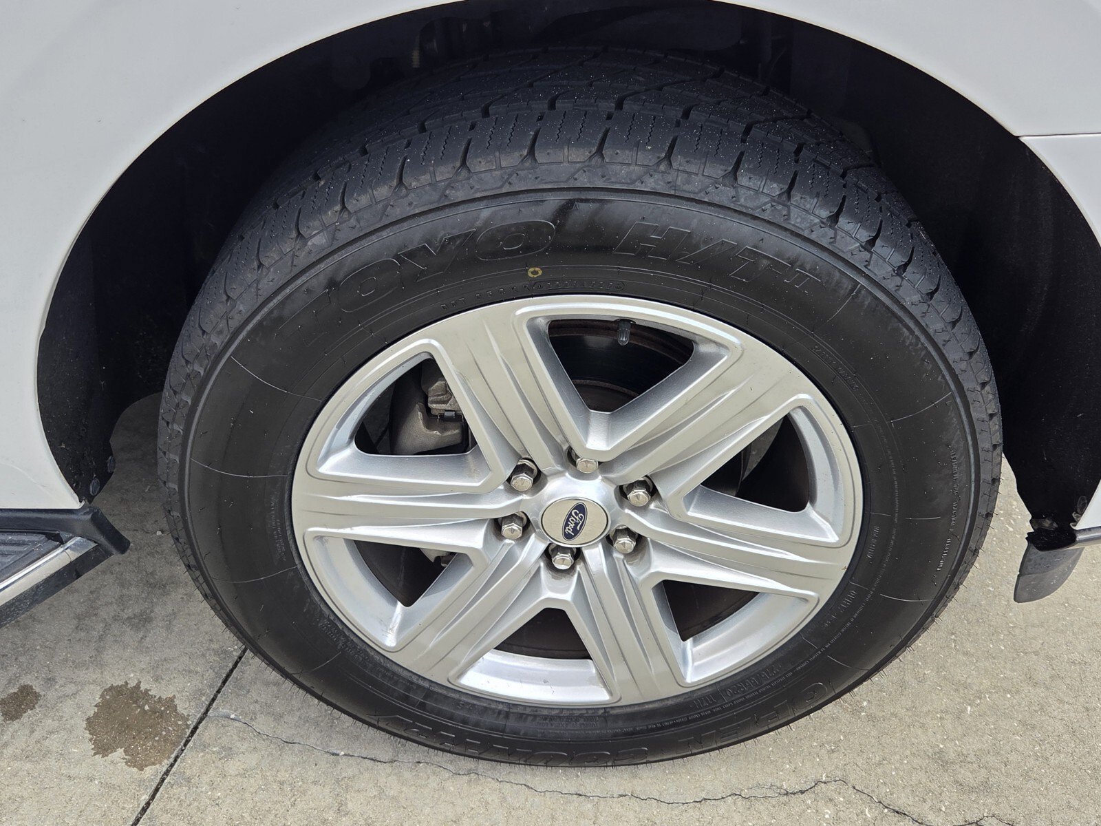 Used 2020 Oxford White Ford XLT image 13