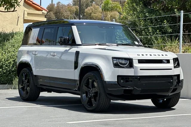 New 2026 Borasco Grey Land Rover X-Dynamic SE image 7