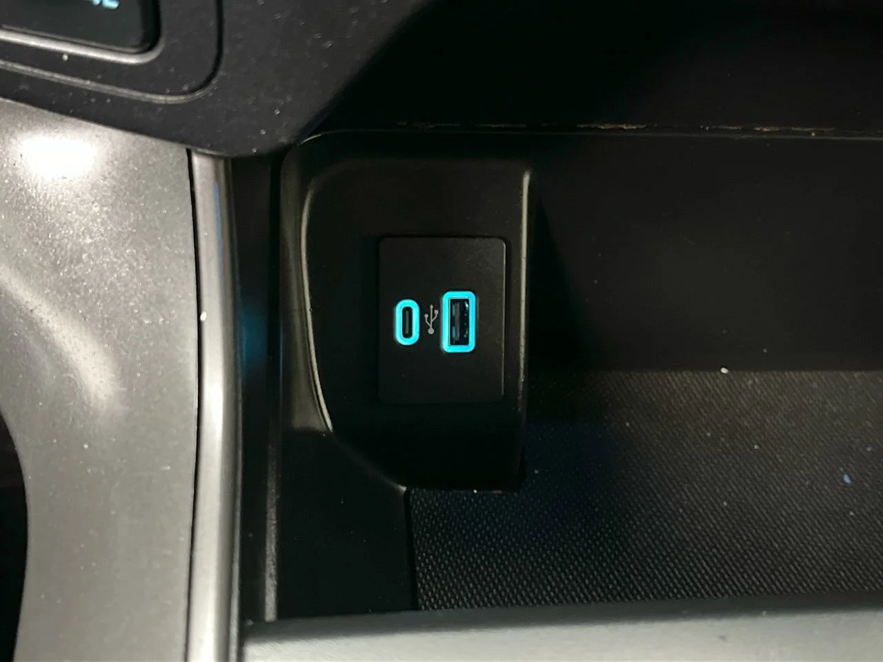 Used 2024 Gray Ford XLT image 26