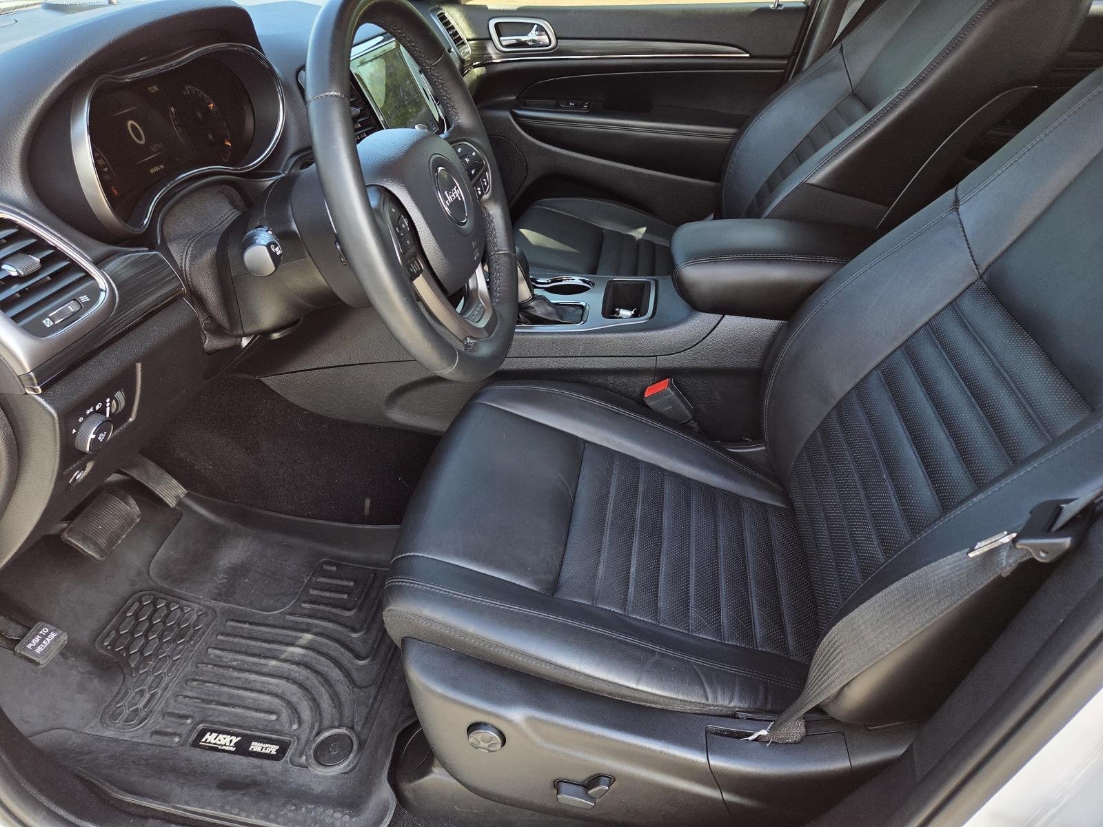 Used 2019 Bright White Clearcoat Jeep Limited X image 29
