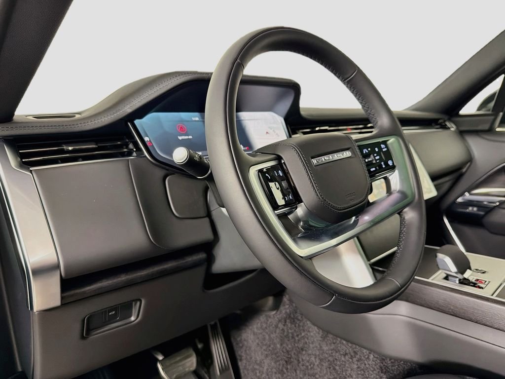 New 2026 Santorini Black Land Rover SE 7 Seats image 9