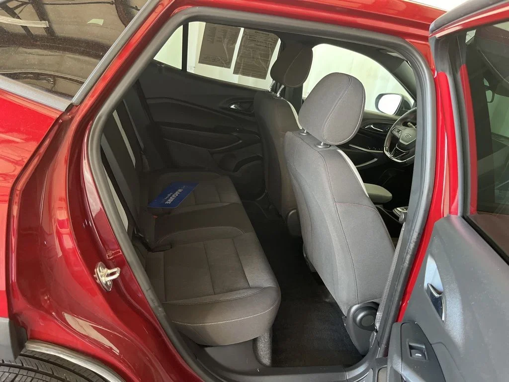 Used 2024 Red Chevrolet 1RS image 18