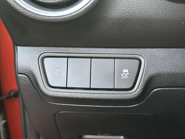 Used 2023 Fire Kia LXS image 18