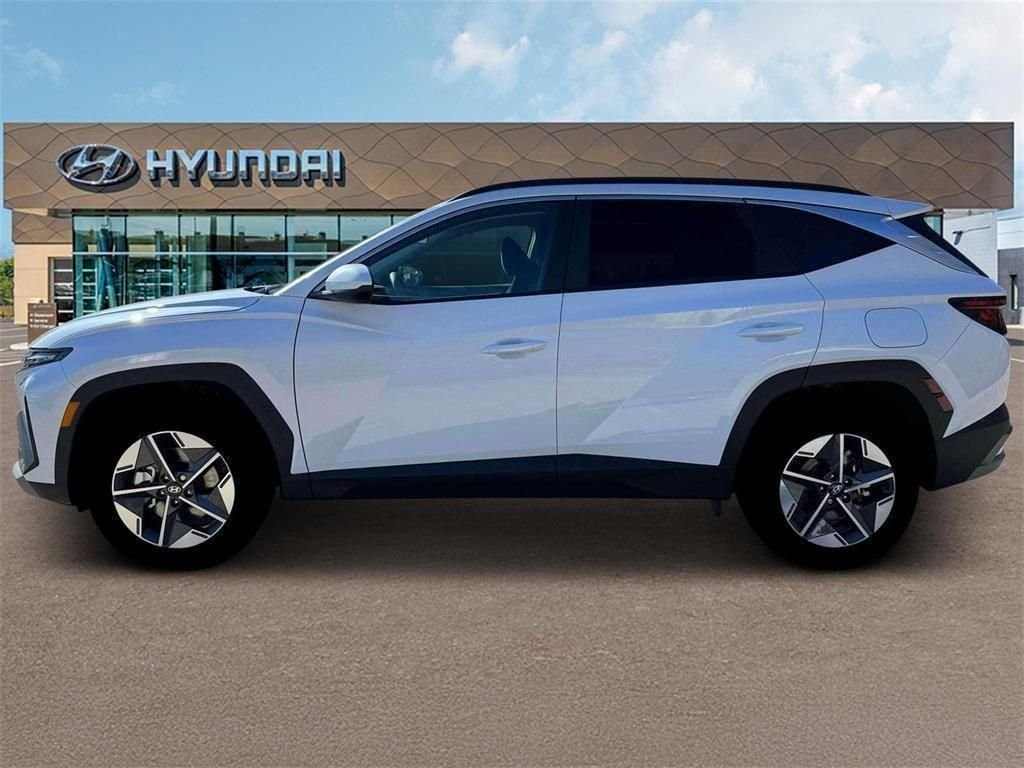 New 2026 White Hyundai SEL image 3