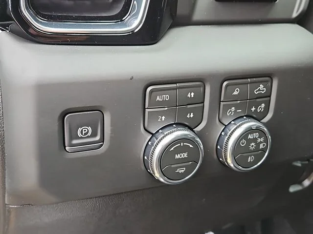 2026 GMC Sierra 3500HD Denali - Photo 19