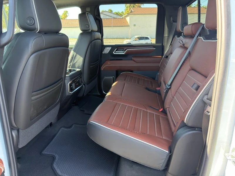 New 2026 Glacier White Tricoat GMC Denali Ultimate image 15
