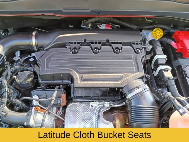 Used 2023 Red Jeep Latitude image 21