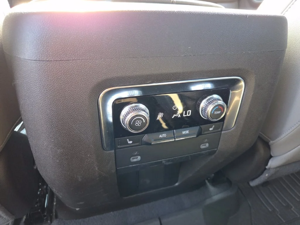 Used 2023 MIDNIGHT BLUE METALLIC GMC SLT image 15