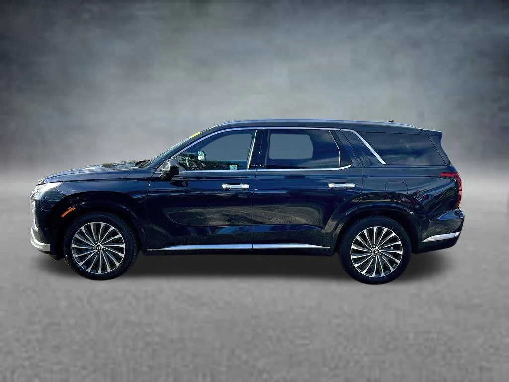 Certified Used 2024 Moonlight Cloud Hyundai Calligraphy image 9